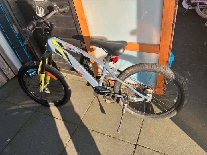 Kinderfiets 2Cycle, 20 inch, grijs/geel, gebruikt, Fietsen en Brommers, Fietsen | Kinderfietsjes, Gebruikt, 20 inch of meer, Ophalen
