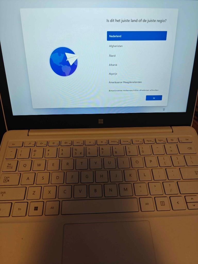 Microsoft Surface SE laptop, Ophalen, 13 inch, Minder dan 2 Ghz, SSD