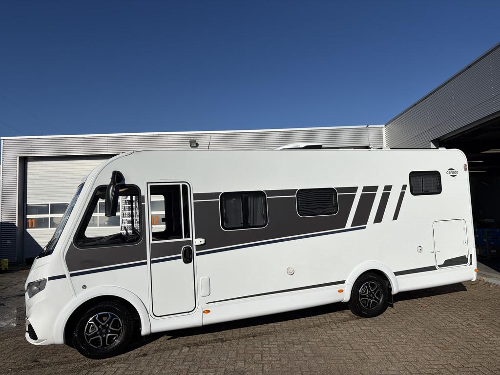 Carado i447 180pk 8-traps Automaat Lengtebedden Hefbed Airco, Caravans en Kamperen, Campers, Galliersweg 39
5349AT  OSS, NL, 7 tot 8 meter