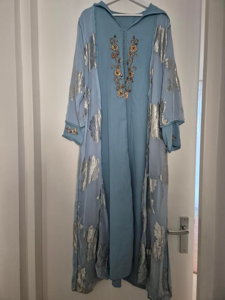 Elegante 2-delige Jelebba met borduursel en zilveren details, Kleding | Dames, Onbekend, Ophalen of Verzenden, Zo goed als nieuw