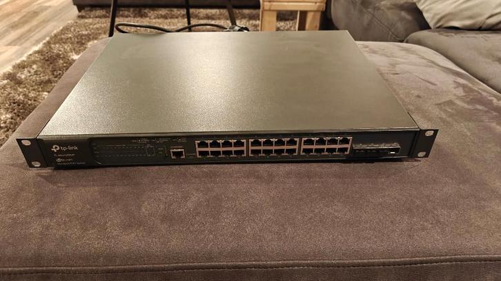 TP-Link JetStream TL-SG3428XMP 24-poorts PoE+, Computers en Software, Netwerk switches, Zo goed als nieuw, Ophalen of Verzenden