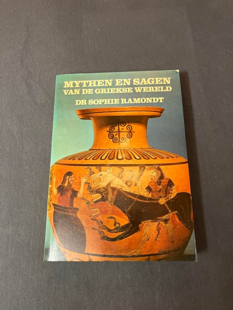 Mythen en Sagen van de Griekse Wereld, Ophalen of Verzenden, Zo goed als nieuw, Nederland