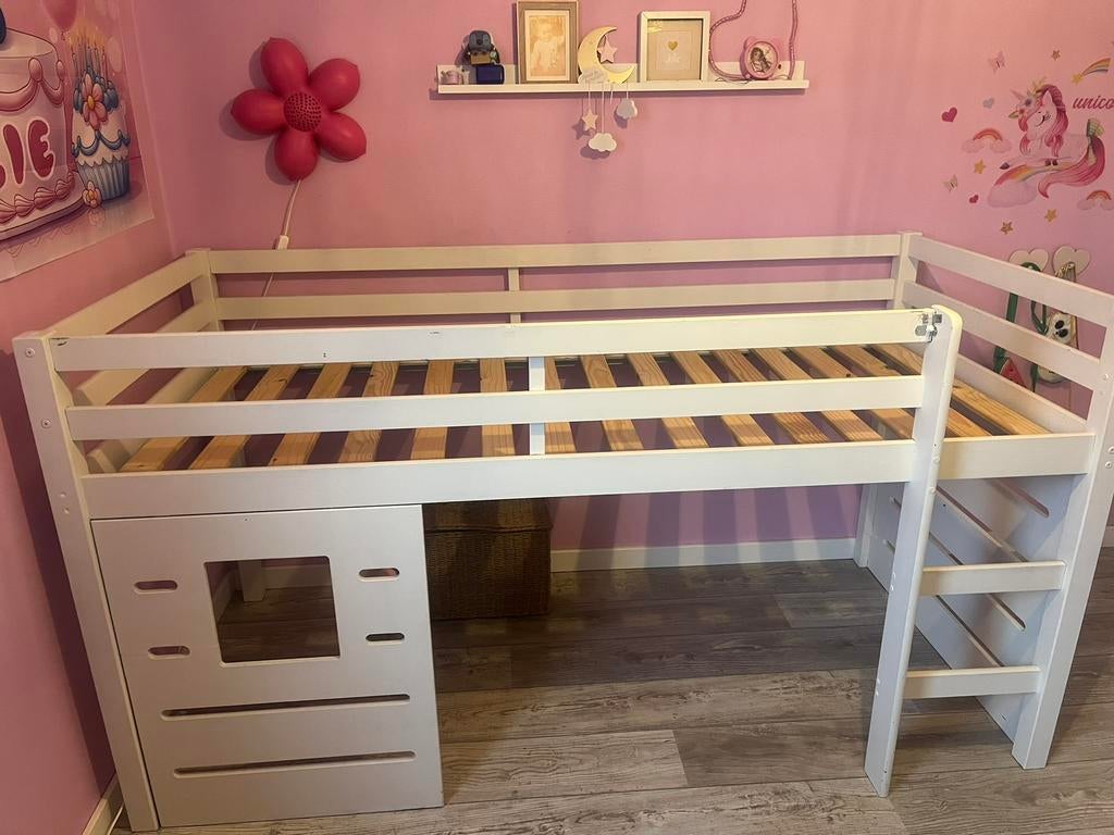 Half Hoogslaper Ties  met 2 zijwanden /hutwanden, Kinderen en Baby's, Kinderkamer | Stapelbedden en Hoogslapers, Ophalen, Gebruikt