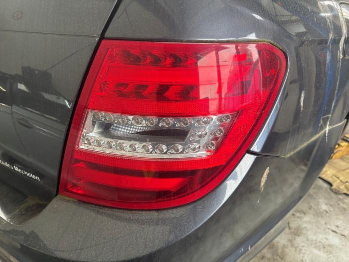 Achterlicht rechts van een Mercedes C-Klasse, Auto-onderdelen, Verlichting, Gebruikt, -, Ophalen of Verzenden, -