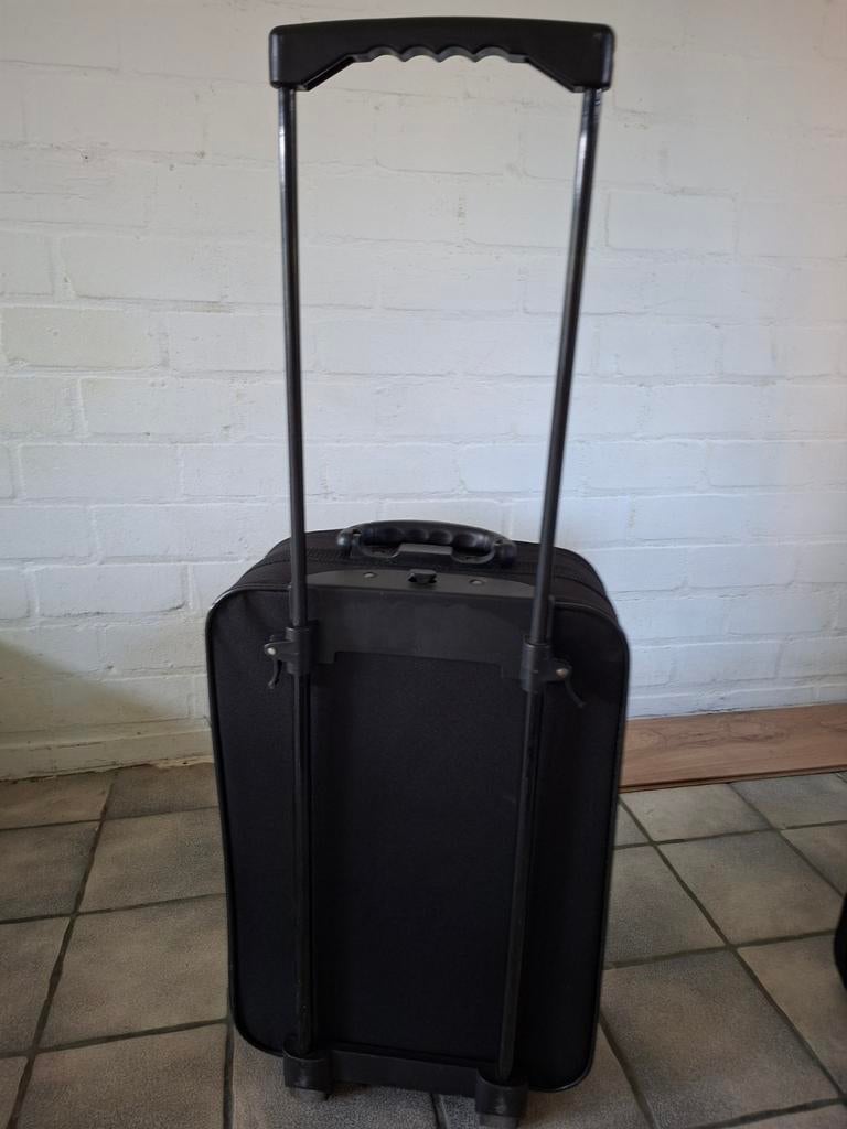 Zwarte koffer, Ophalen, Gebruikt, Overige materialen, 35 tot 45 cm