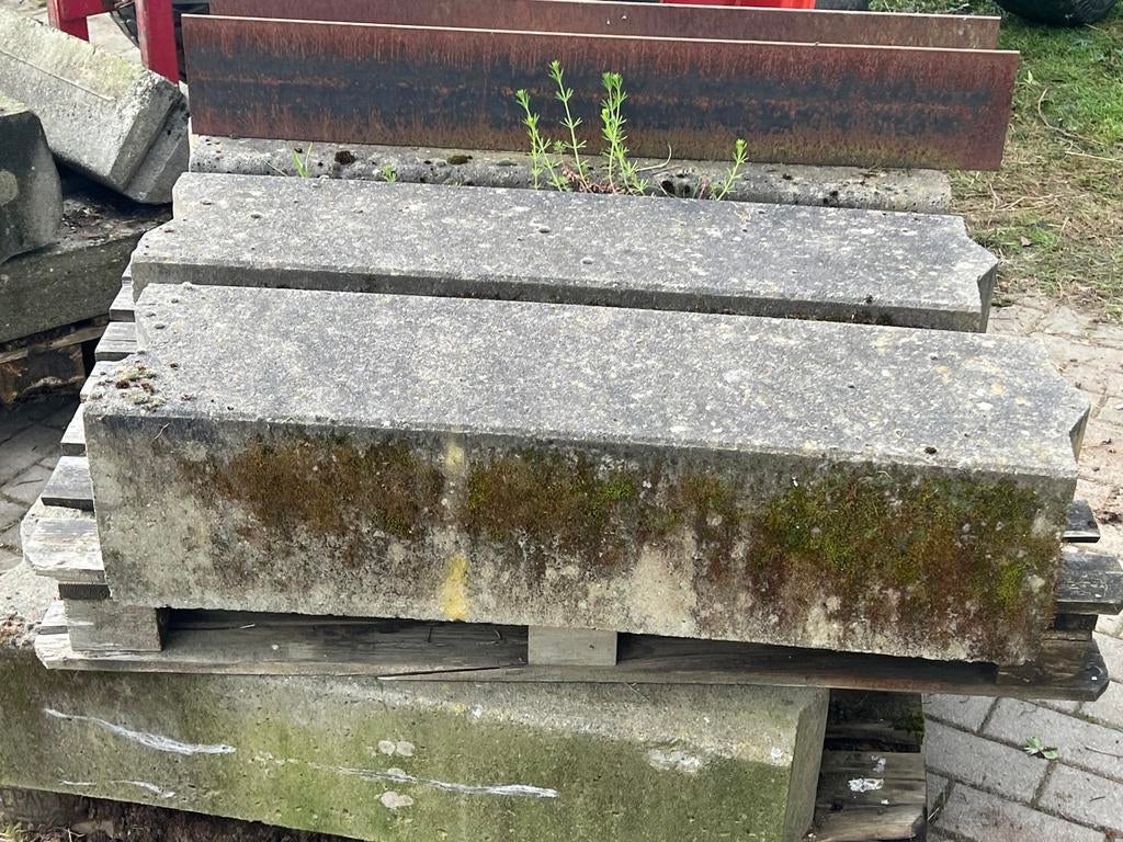 Gebruikte betonnen opsluitbanden, Ophalen, Gebruikt, Overige typen, Minder dan 5 m²