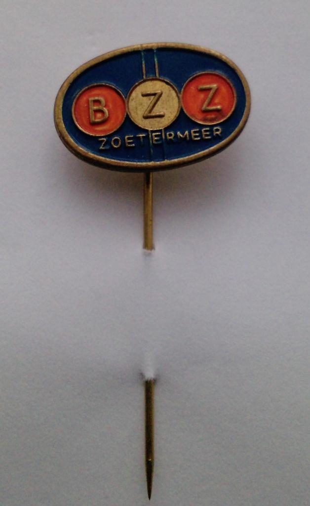 Speldje BZZ Kon. Brinkers Margarine Fabriek Zoetermeer, Verzamelen, Ophalen of Verzenden, Zo goed als nieuw, Merk, Speldje of Pin