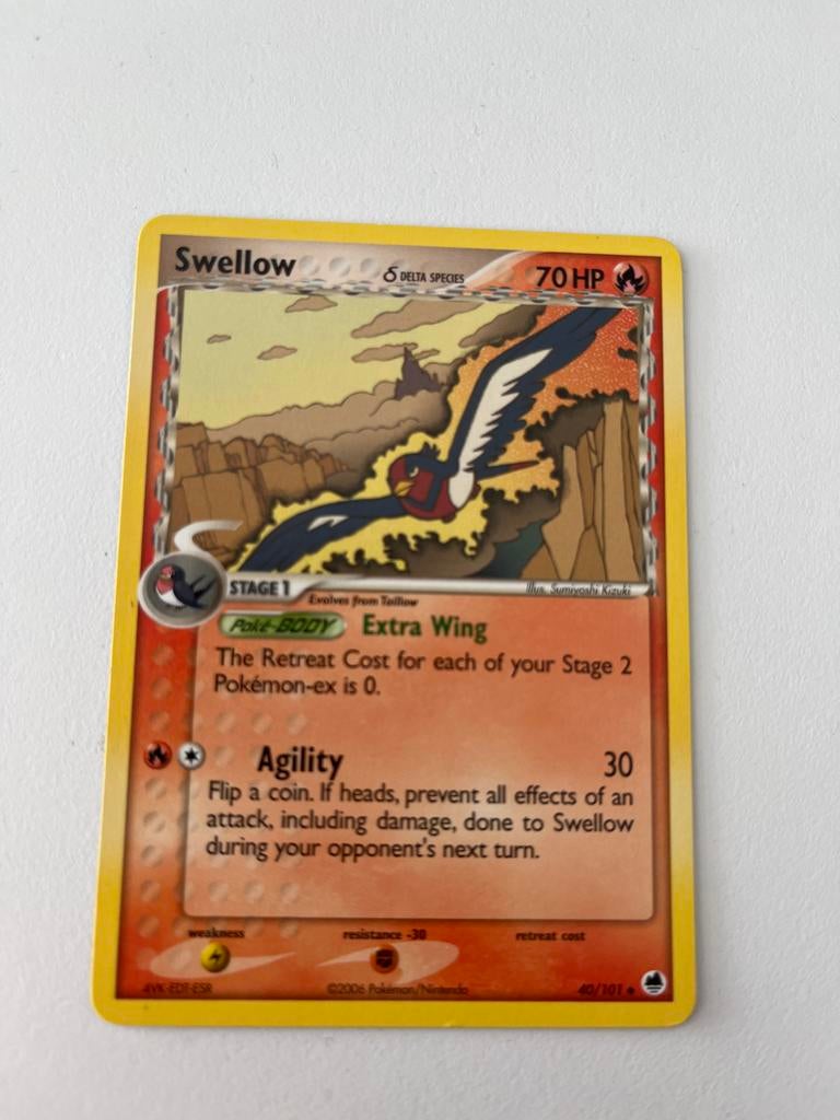 Swellow Pokemon kaart 40/101  Dragon Frontiers, Ophalen of Verzenden, Zo goed als nieuw, Losse kaart
