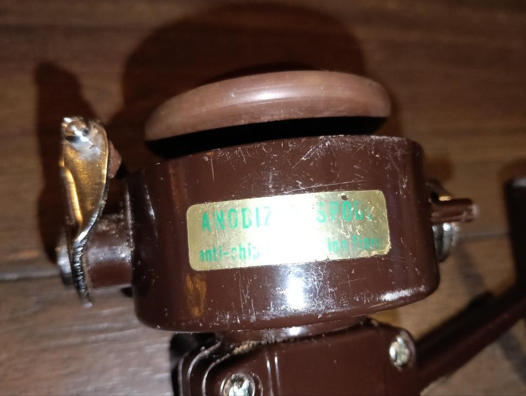 Daiwa 7300 bruin, Watersport en Boten, Hengelsport | Algemeen, Ophalen of Verzenden, Molen