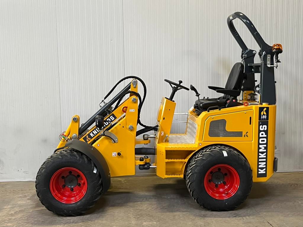 Knikmops 180, Ophalen, Wiellader of Shovel