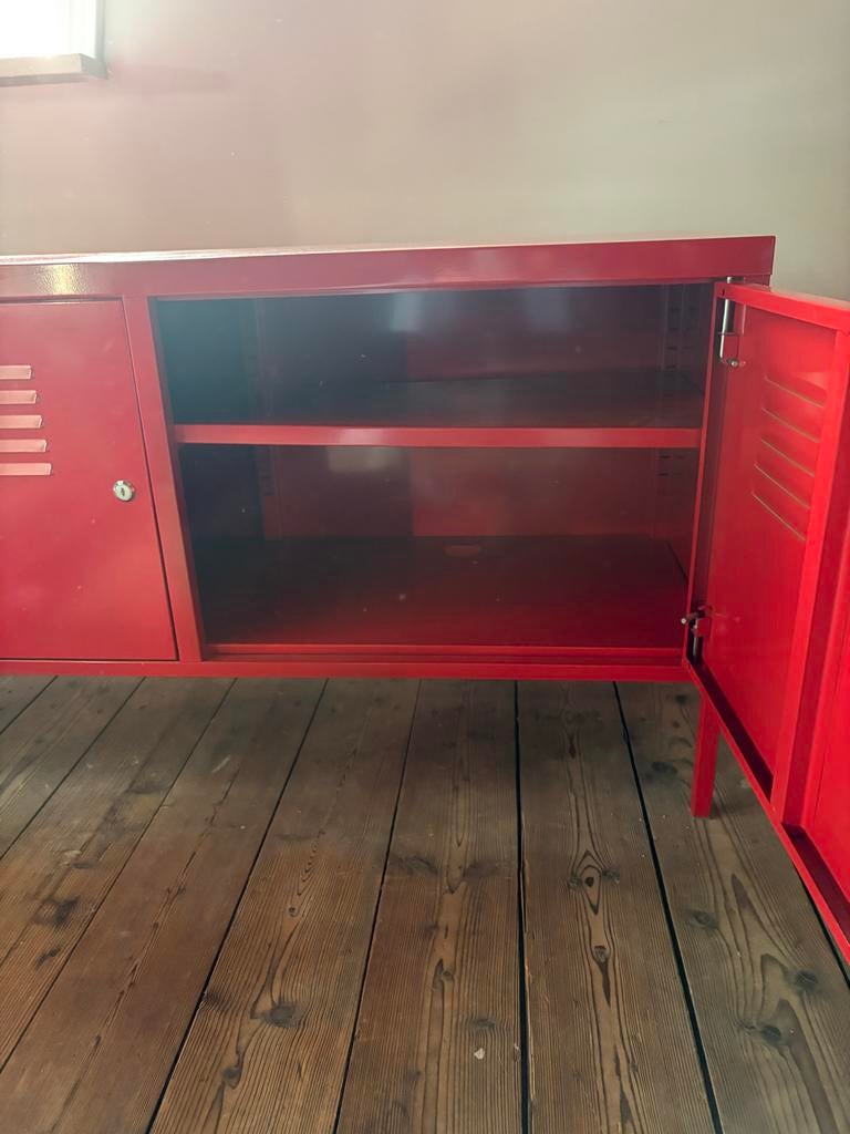 Rood kastje, Huis en Inrichting, Ophalen, Gebruikt