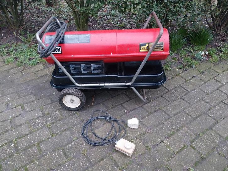 Eurom heteluchtkanon met thermostaat, Doe-het-zelf en Verbouw, Verwarming en Radiatoren, Gebruikt, Kachel, 800 watt of meer, 30 tot 80 cm