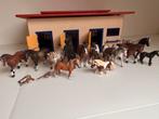 14 Schleich paarden met paardenstal - Complete set, Ophalen of Verzenden, Gebruikt