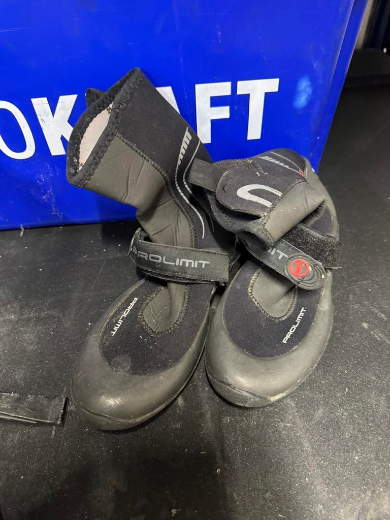 Prolimit neopreen duikschoenen / waterschoenen maar 41, Ophalen of Verzenden, Zo goed als nieuw, Laarzen