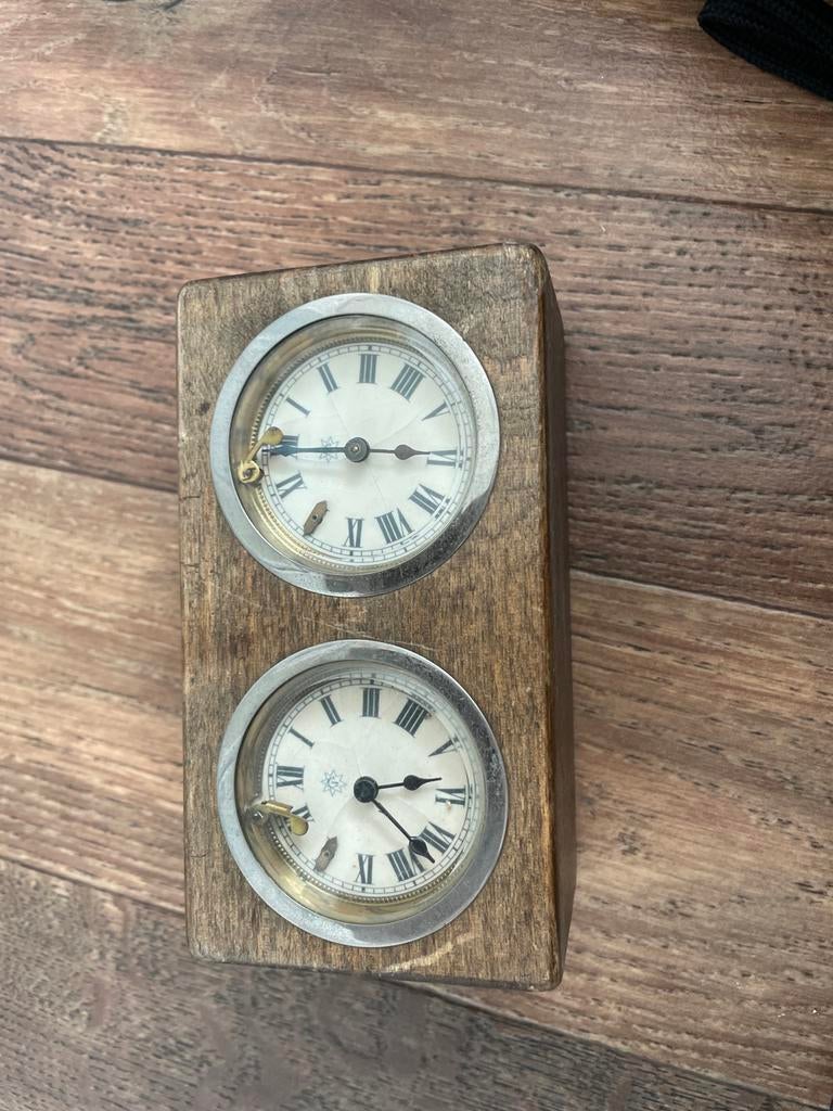 Antieke schaakklok, Antiek en Kunst, Ophalen of Verzenden