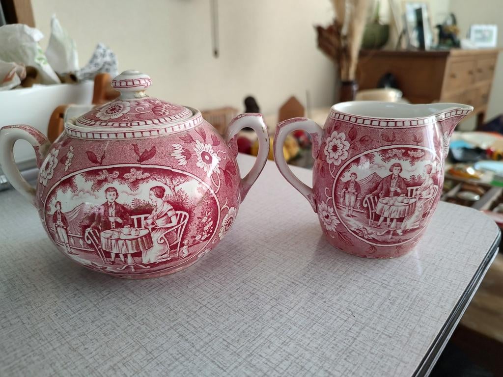 Roomstel Société Céramique Maastricht 'Tea Drinker', Antiek en Kunst, Antiek | Servies los, Ophalen