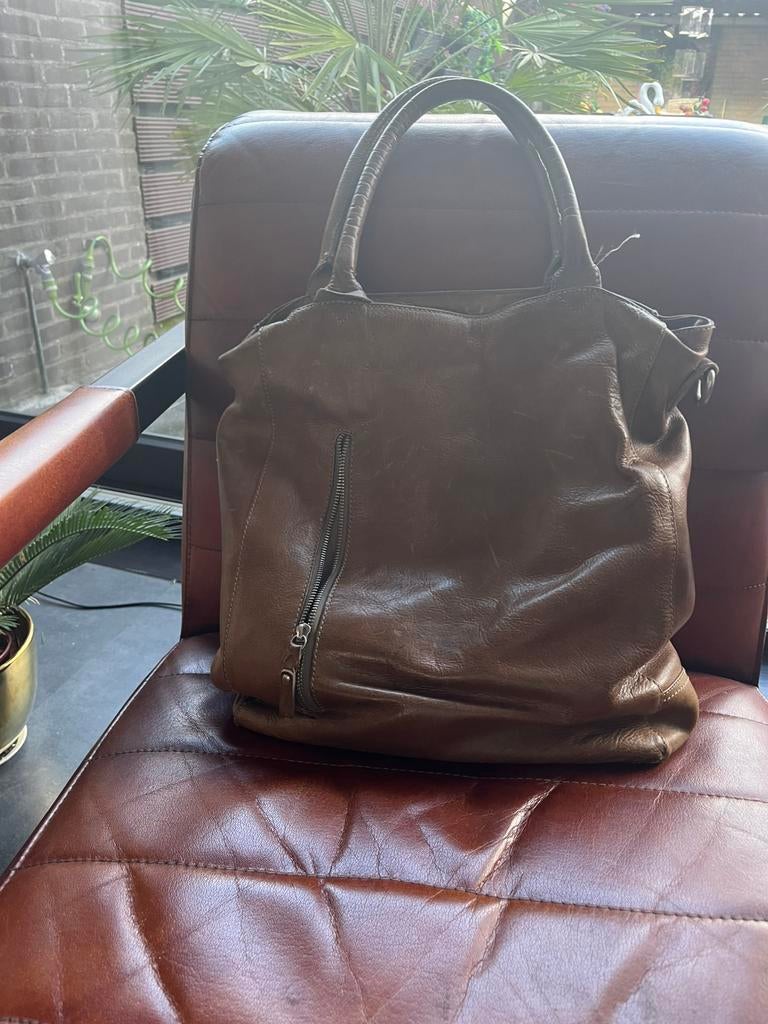 een echt mooie leren tas, Computers en Software, Laptoptassen, Ophalen of Verzenden, Zo goed als nieuw, Aktetas