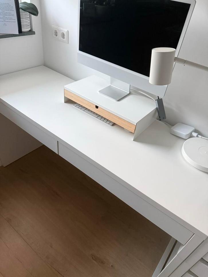 IKEA Micke Bureau Wit 142x50 cm met Lades, Huis en Inrichting, Bureaus, Gebruikt, Computerbureau, IKEA, Modern, Spaanplaat of MDF