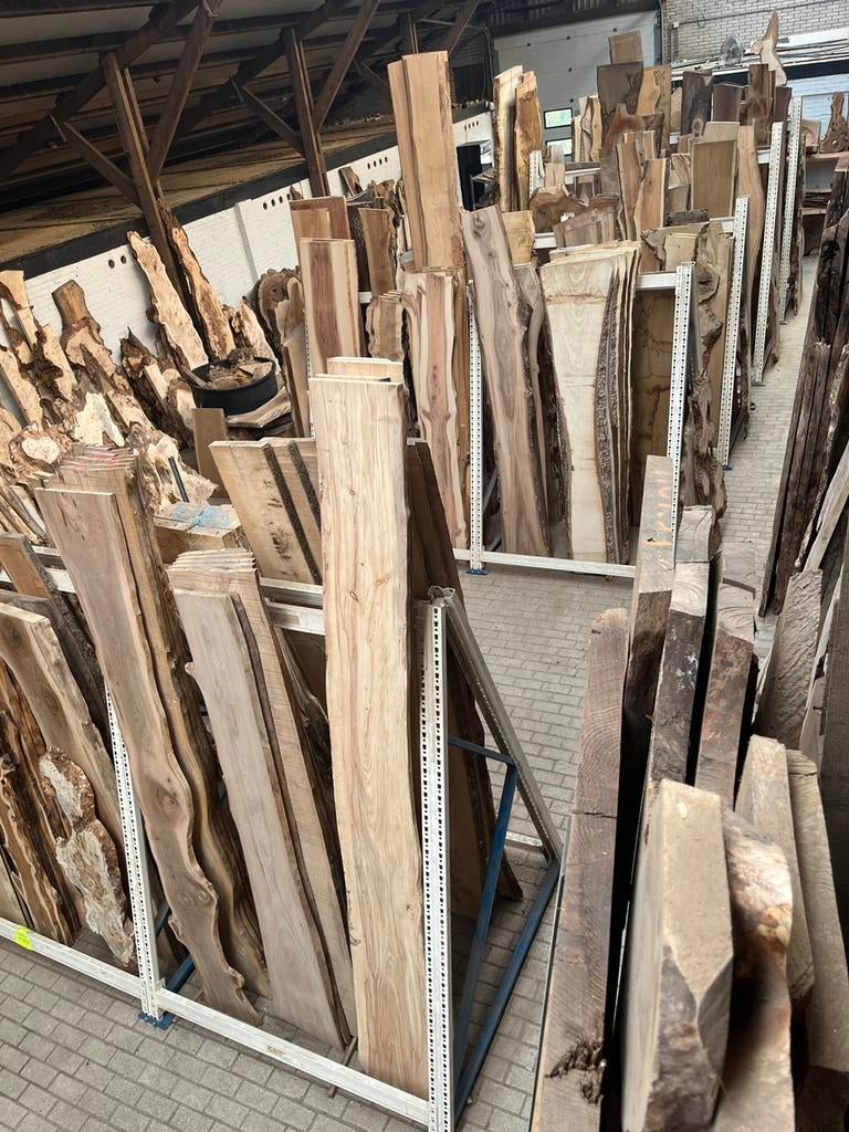 Schaaldelen boomstamplanken geschikt voor plinten wandplank, Ophalen, Nieuw, Mdf, 200 tot 250 cm