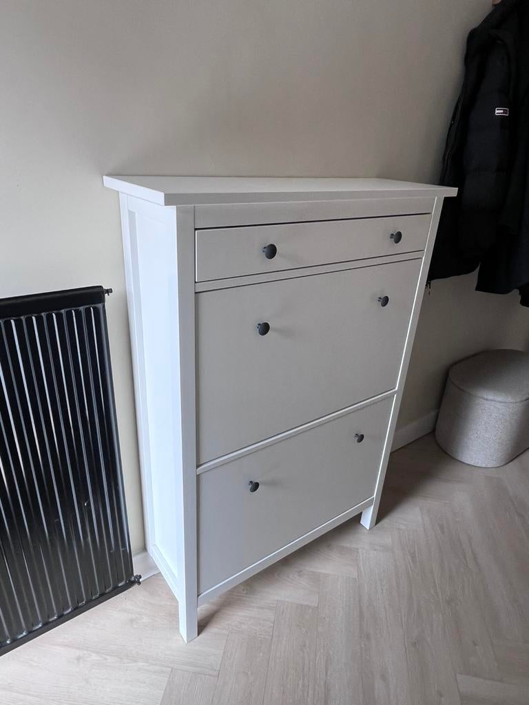 IKEA HEMNES Schoenenkast met 2 vakken, 89x30x127 cm, Wit, Ophalen, Zo goed als nieuw