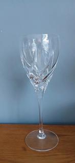 8 wijnglazen van kristal, Ophalen