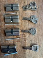 cilinderslot Nemef 4 stuks, gelijksluitend, Ophalen of Verzenden, Zo goed als nieuw, Koper of Messing, Slot