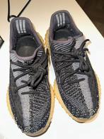 Yeezy orgineel restocks, Ophalen of Verzenden, Zo goed als nieuw, Sneakers of Gympen