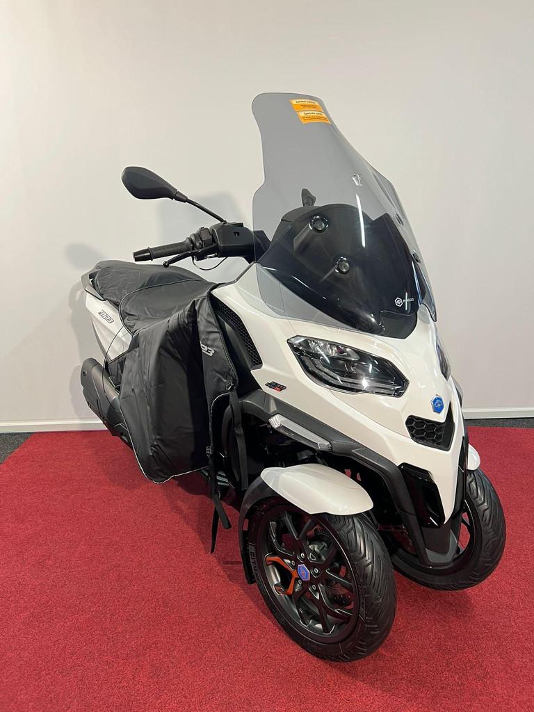 Piaggio 530 MP3 HPE Exclusive Limited Edition, Bedrijf, Handvatverwarming, 12 t/m 35 kW, Scooter