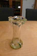 mooi sierlijk retro vaasje van glas, Verzamelen, Retro, Ophalen of Verzenden, Overige typen