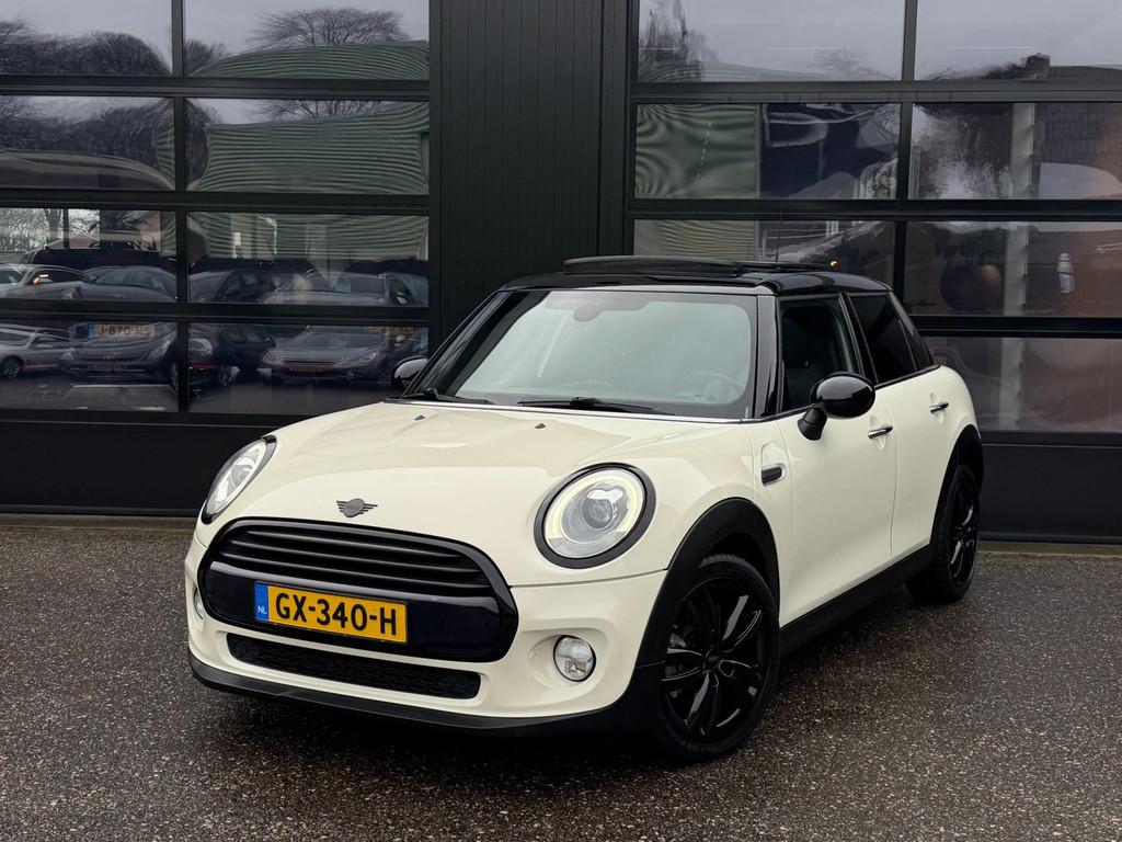 Mini Mini 1.5 Cooper Chili Business Led Pano Navi Aut., Auto's, Mini, 136 pk, Gebruikt, Euro 6, Leder en Stof