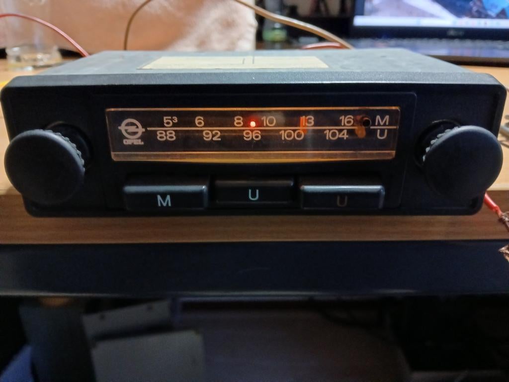 Vintage Opel autoradio jaren '60/'70, Auto diversen, Ophalen of Verzenden, Gebruikt