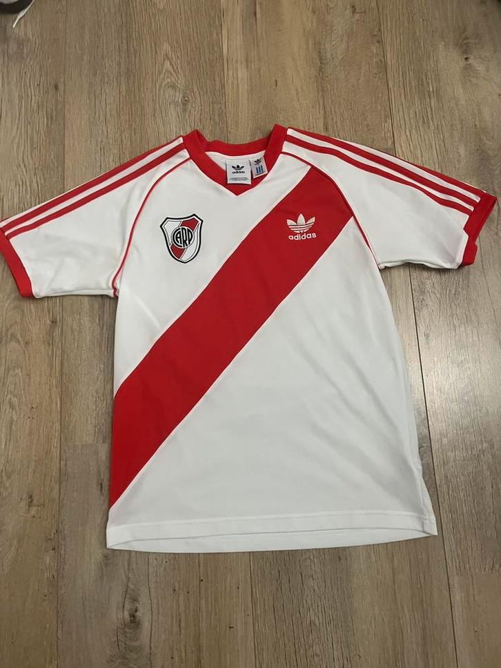 River Plate FC thuisshirt 85’ S, Verzamelen, Sportartikelen en Voetbal, Zo goed als nieuw, Shirt, Buitenlandse clubs, Ophalen of Verzenden