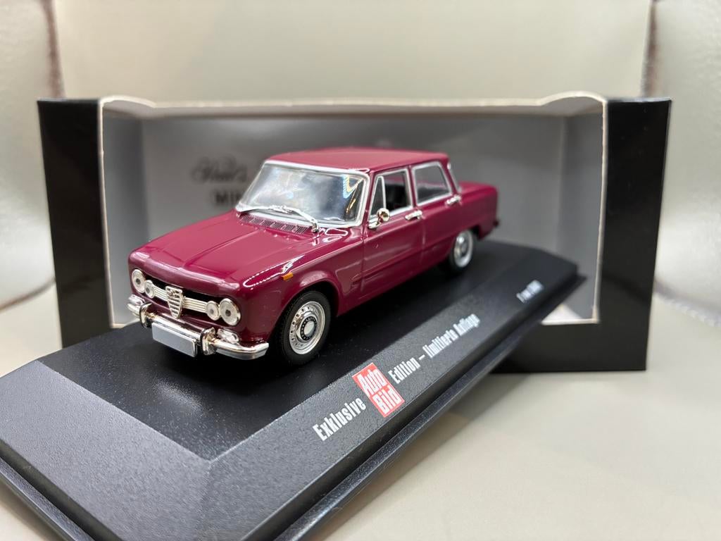 Alfa Romeo Giulia 1600 Super (Type 105) 1968 - MiniChamps, Ophalen of Verzenden, Nieuw, Auto, MiniChamps