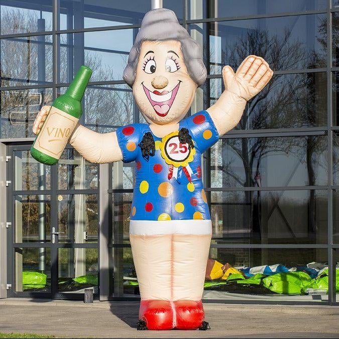 Opblaasbare Sarah huren – dé blikvanger van het feest, Hobby en Vrije tijd, Feestartikelen | Verhuur, Gebruikt, Abraham of Sarah