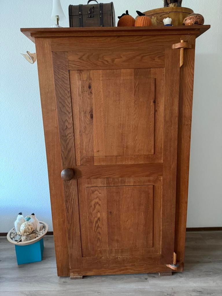 Kaas kast in prachtige staat, Ophalen, Zo goed als nieuw