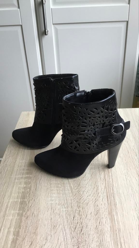 Dames laarsje/ pump maat 37 zwart San Marina, Ophalen of Verzenden, Gedragen, Zwart