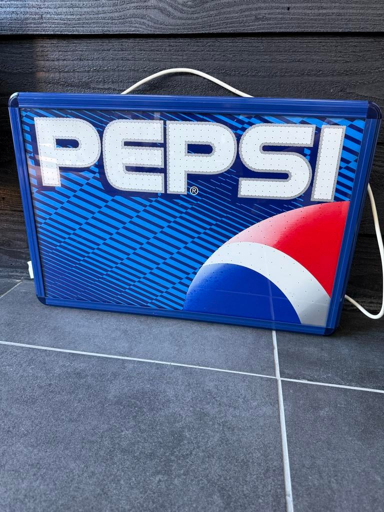 Vintage Pepsi Lichtbak - Uniek Reclamebord, Verzamelen, Merken en Reclamevoorwerpen, Ophalen of Verzenden, Gebruikt, Lichtbak of (neon) lamp