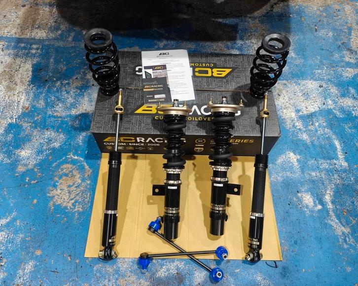 BC Racing BR-RS serie schroefset - Skoda Octavia 19+, Auto diversen, Tuning en Styling, Ophalen of Verzenden