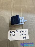 TOYOTA YARIS P9 motorkap hendel, Info@toyota.co.jp, Gebruikt, Toyota Motor Corporation, Toyota