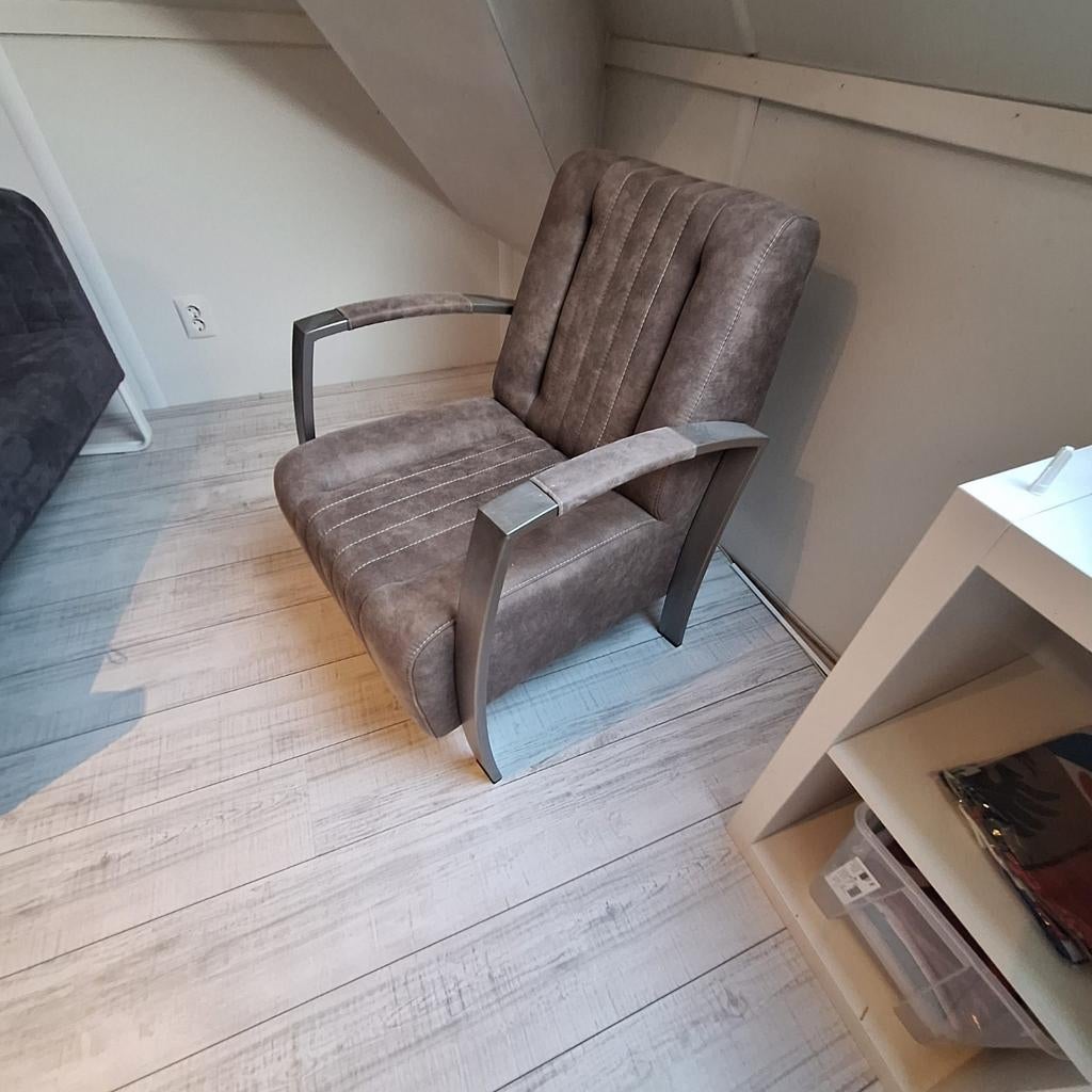 2 Leuke stoelen, zo goed als nieuw, Huis en Inrichting, Stoelen, Ophalen, Zo goed als nieuw, Twee
