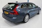 Volvo V90 2.0 T4 Momentum Pro LEER/CARPLAY/TREKHAAK, Euro 6, 1969 cc, Blauw, 1616 kg