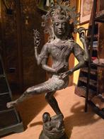 Groot  antiek bronzen beeld, Antiek en Kunst, Antiek | Koper en Brons, Ophalen of Verzenden