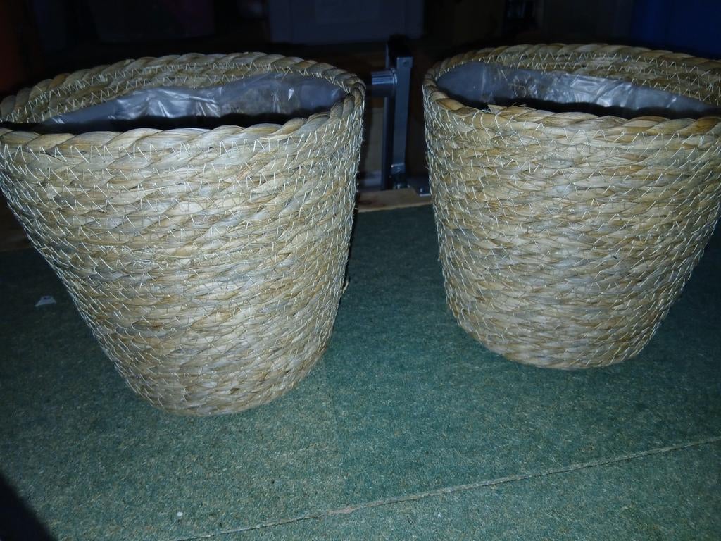 Bloempot, Tuin en Terras, Bloempotten, Rond, Ophalen of Verzenden, Aardewerk, Minder dan 40 cm