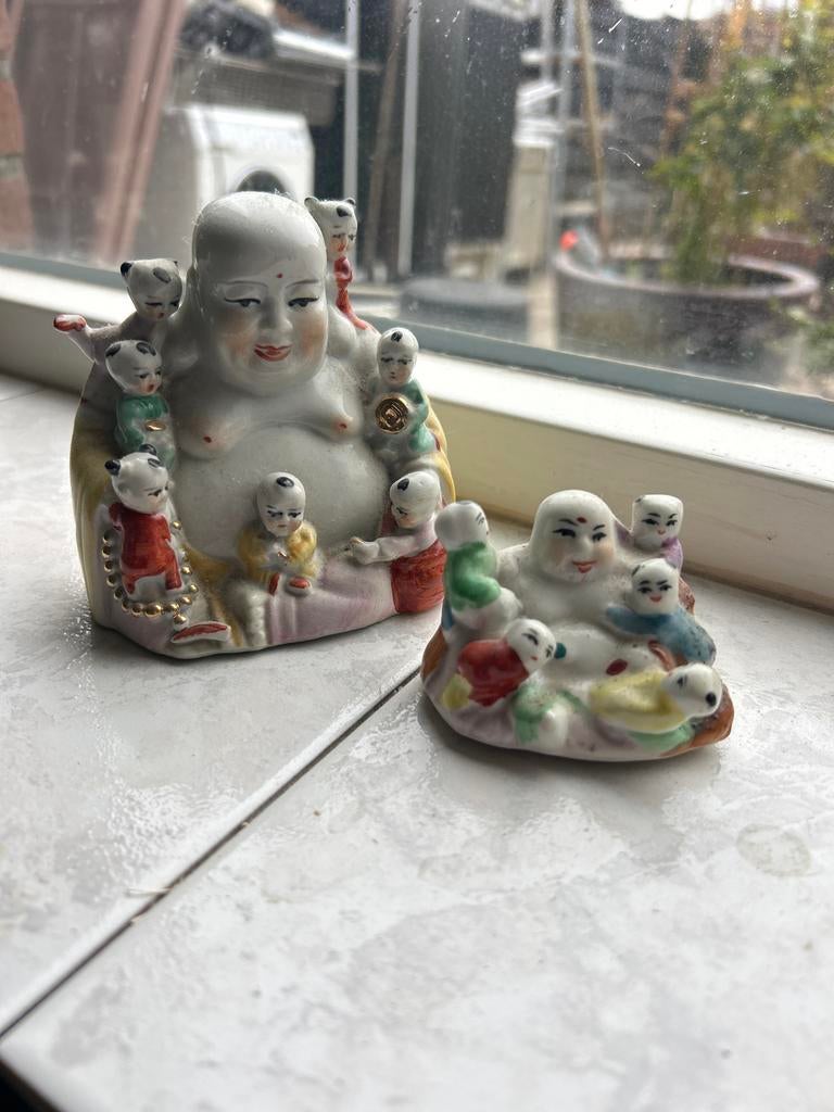Twee Boeddha beeldjes met kinderen, Verzamelen, Ophalen of Verzenden, Gebruikt, Mens