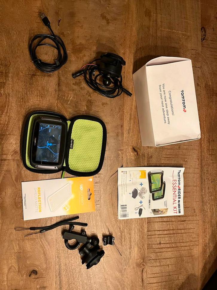 Tomtom rider 550 met essential kit, Motoren, Accessoires | Navigatiesystemen, Zo goed als nieuw, Ophalen of Verzenden