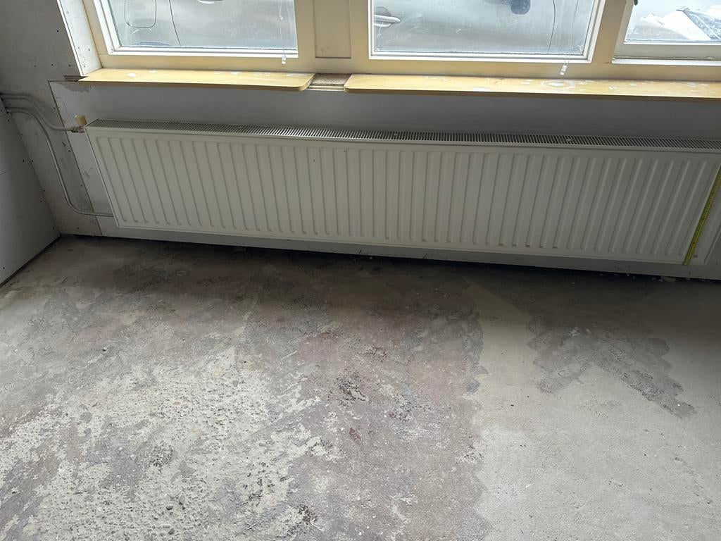 Nette Radiator - 240 cm breed, 30 tot 80 cm, Radiator, 150 cm of meer, Ophalen of Verzenden