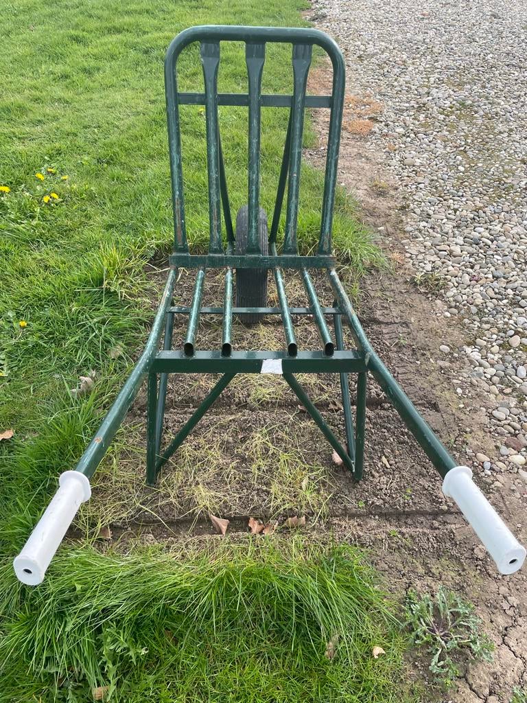 Steenkruiwagen met lekke vand, Tuin en Terras, Ophalen of Verzenden, Gebruikt, Handmatig, Eenwielig