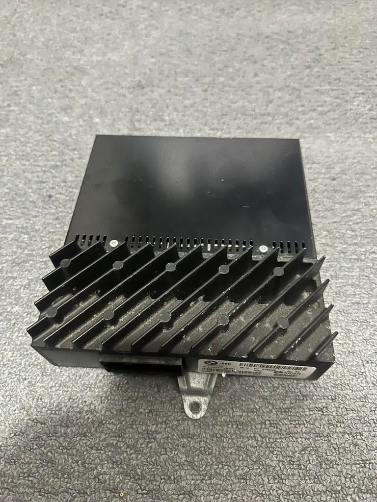 Bmw hifi versterker pl2 hifi amplifier origineel oem bmw, Ophalen of Verzenden, Zo goed als nieuw