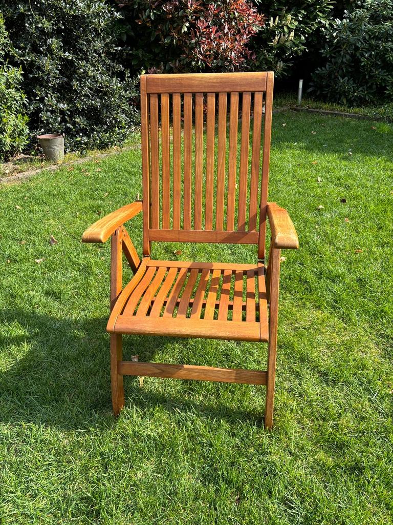 Houten tuinstoel 2 stuks, Ophalen, Zo goed als nieuw, Hout, Verstelbaar