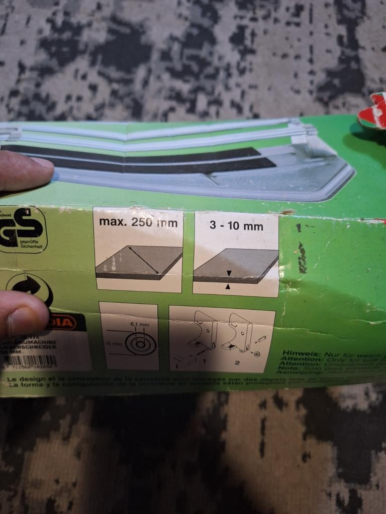 Tegelsnijder, Ophalen of Verzenden